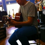 Shreveport strummin'